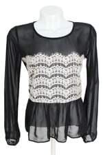 blusa costume feminina preta com renda