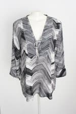 blusa feminina estampada com transparência
