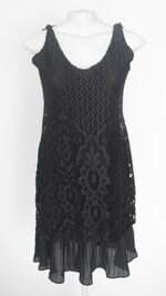 vestido lunne feminino preto com forro e plissado