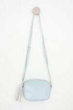 bolsa satinato feminina azul com tassel