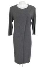 blusa alongada feminina cinza com fenda