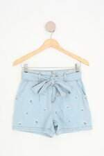 shorts jeans C&A feminino azul com bordado e faixa na cintura