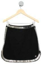 saia Carmen Steffens feminina preta com aplique