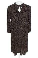 Vestido Curto Preto com Poás Renner