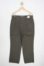 calça de sarja C&A feminina verde