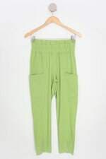 calça de tecido costume feminina verde com cós com elástico