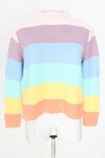 blusa feminina colorida com recortes