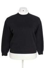 Blusa de Moletom Preta Com Gola Babado Renner