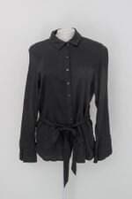 Camisa simulassão feminina preta com Faixa na Cintura