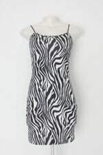 Vestido feminino preto e branco 