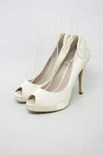 Sapato laura porto feminino bege