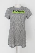 Camiseta dezali cinza feminina