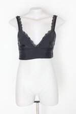 Regata cropped feminina preta com Renda