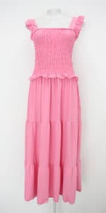 Vestido feminino rosa com Recortes